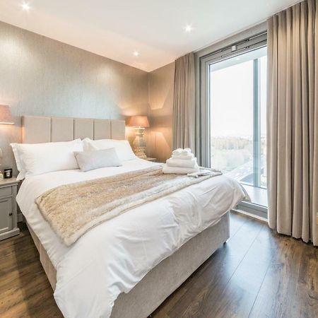 Kew Eye Apartments Brentford London 外观 照片