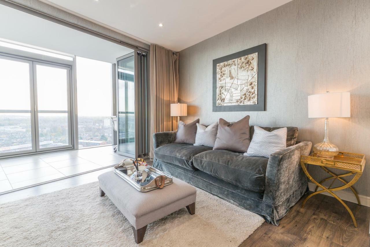 Kew Eye Apartments Brentford London 外观 照片